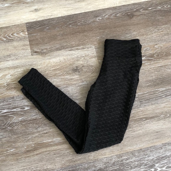 Sold - Picture 1 of 3